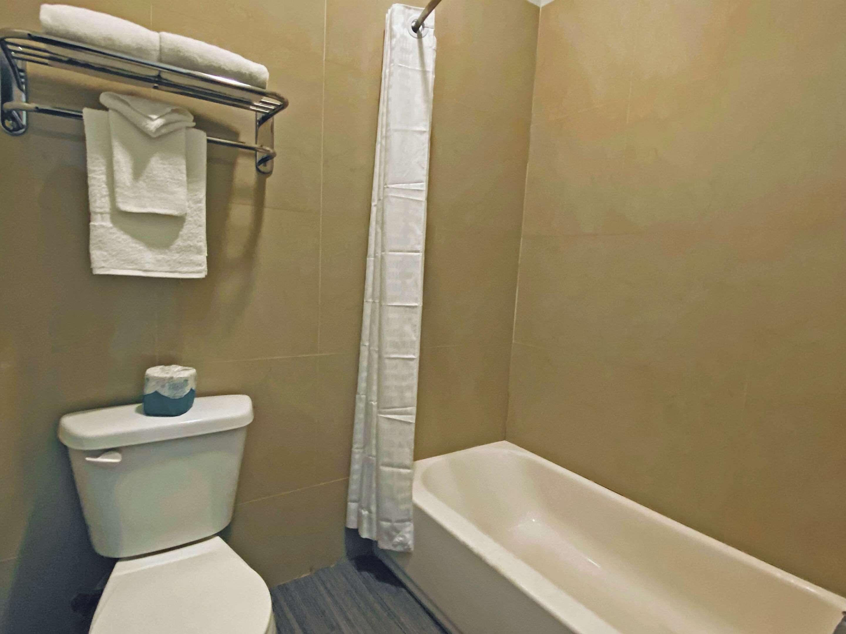 Rodeway Inn Old Town Скотсдейл Екстериор снимка