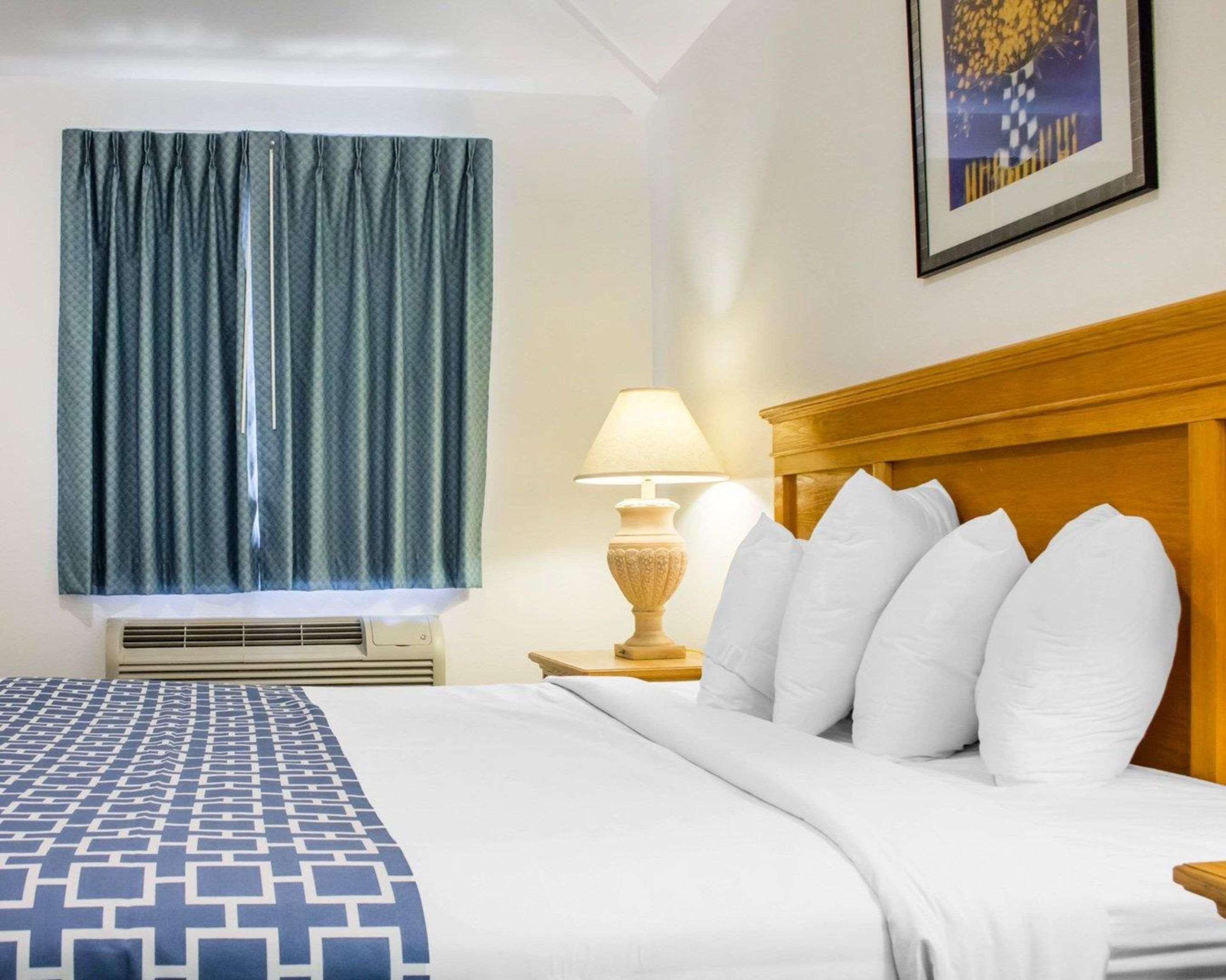 Rodeway Inn Old Town Скотсдейл Екстериор снимка
