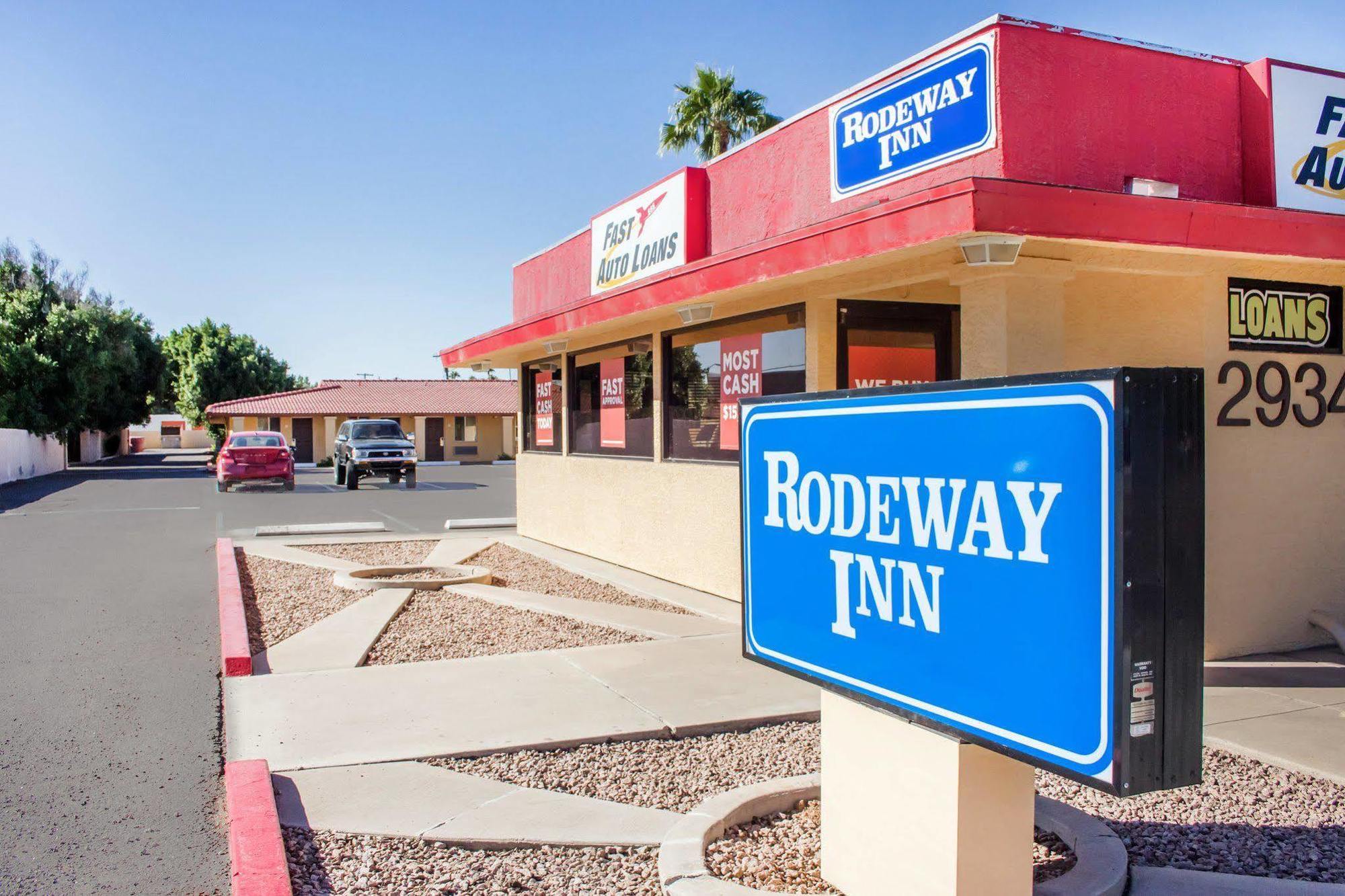 Rodeway Inn Old Town Скотсдейл Екстериор снимка
